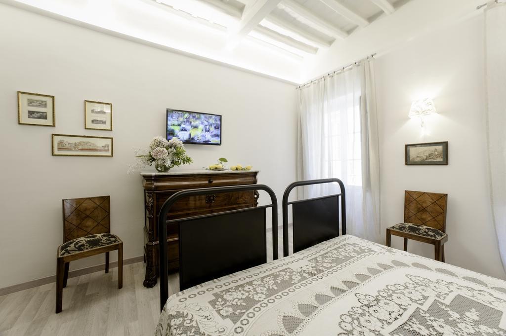 Vittoria Suite Roma Quarto foto